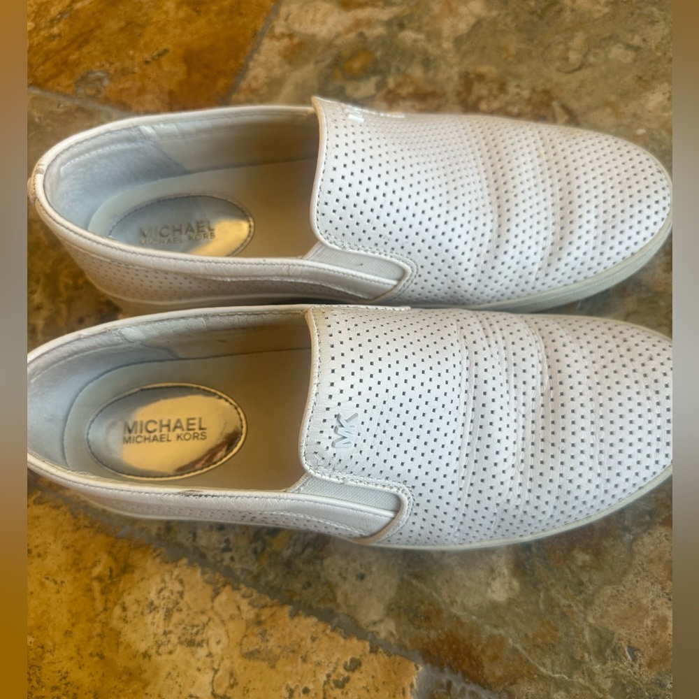 Michael Kors Perforated White Women’s sneaker Loafers